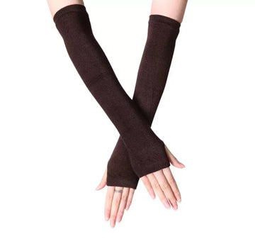 Close-fitting Burgundy Mittens