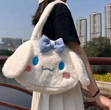 Soft Cinnamon Roll Bag