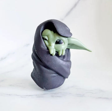 Collectible Figure from Star Wars/The Mandalorian: "Little Yoda Grogu"
