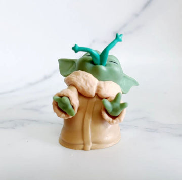 Collectible figure from Star Wars/The Mandalorian: "Little Yoda Grogu"