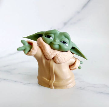 Collectible figure from Star Wars/The Mandalorian: "Little Yoda Grogu"