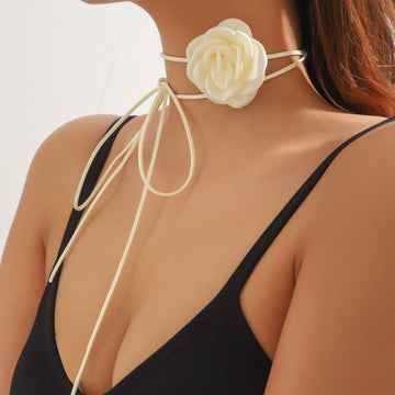 Cream-colored Flower Choker
