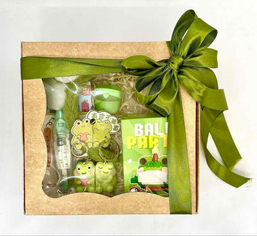 Gift Set of Little Frogs