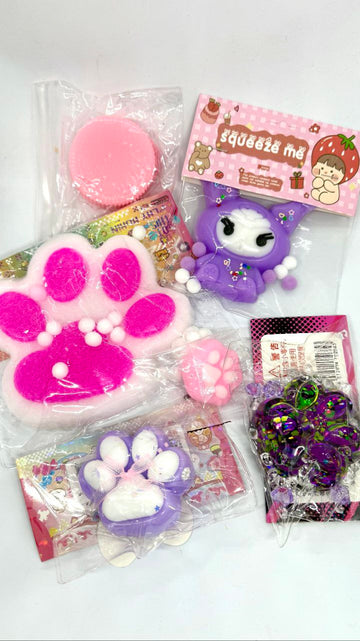 Paw Tabs, Kuromi, Oreo Squisher Set