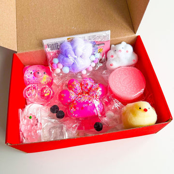Squish Tab Hands Set: Chick, Teddy Bear, Hamster, Oreo