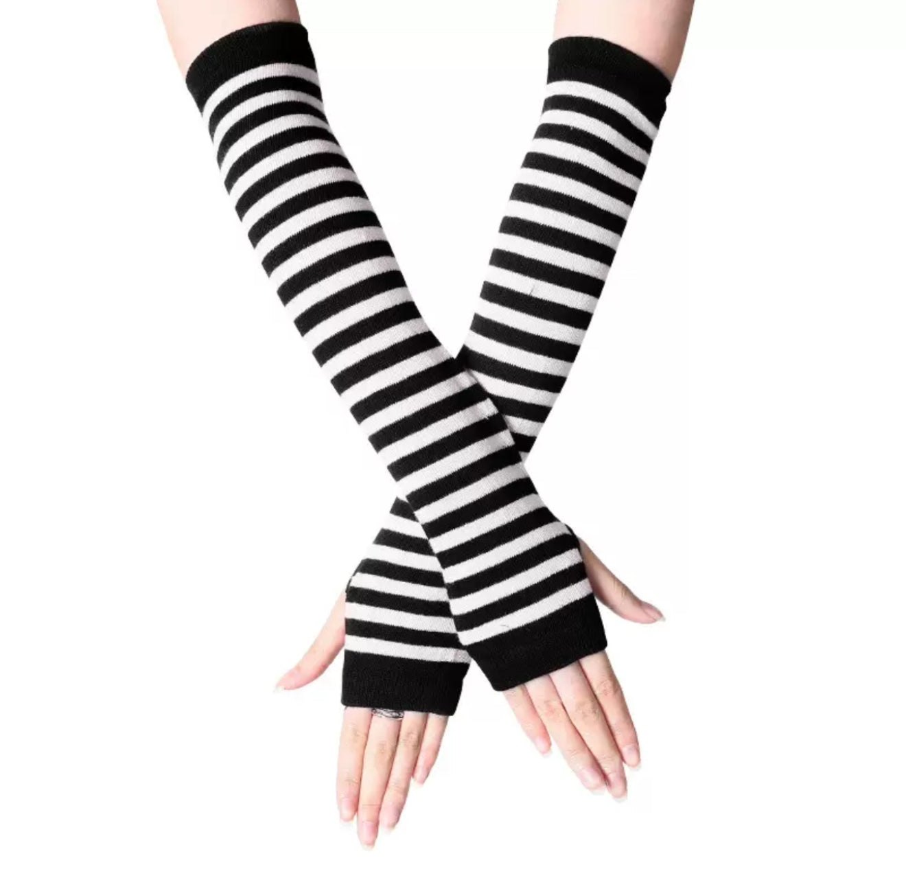 Tight-fitting White and Black Mittens