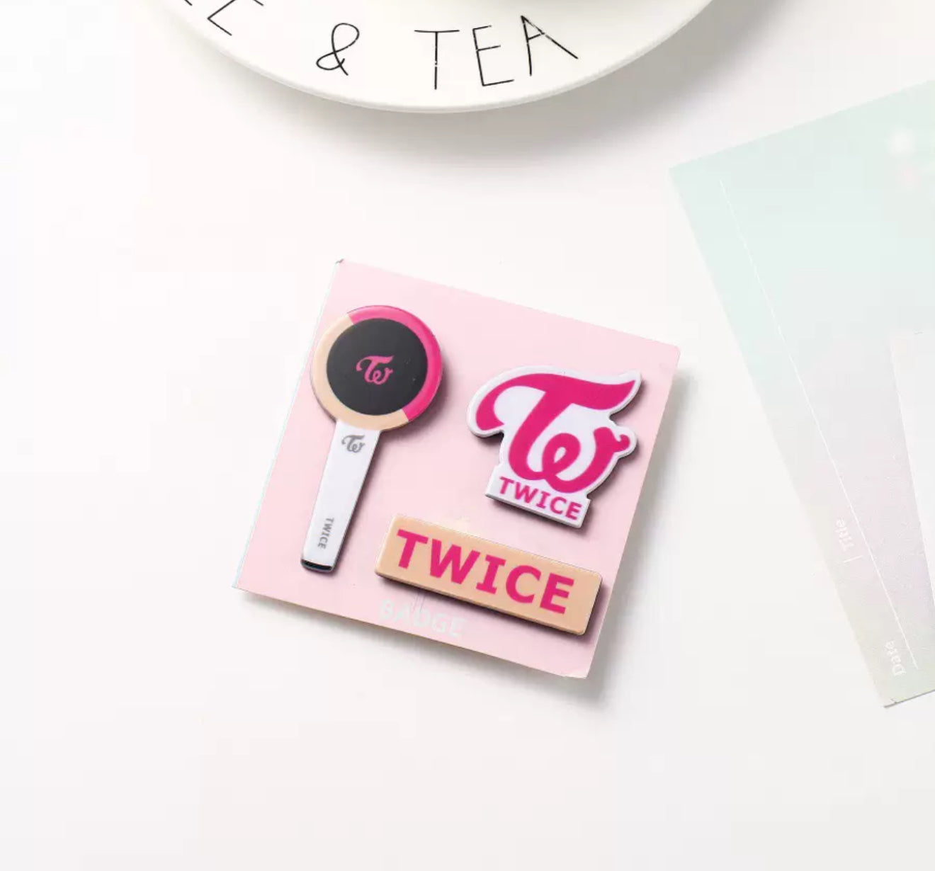 Set of three Tewice K-pop badges
