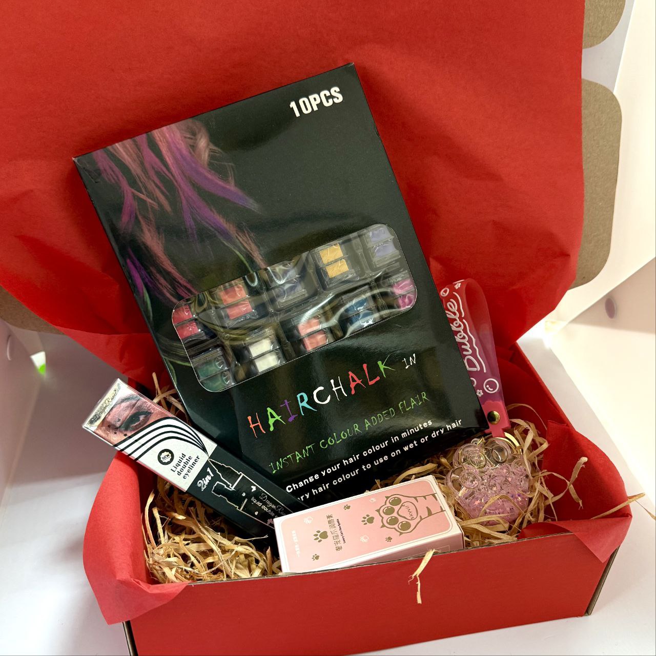 Gift Set for Girls (Hair Chalk, Paw Print Keychain, 2-in-1 Eyeliner, Balm)