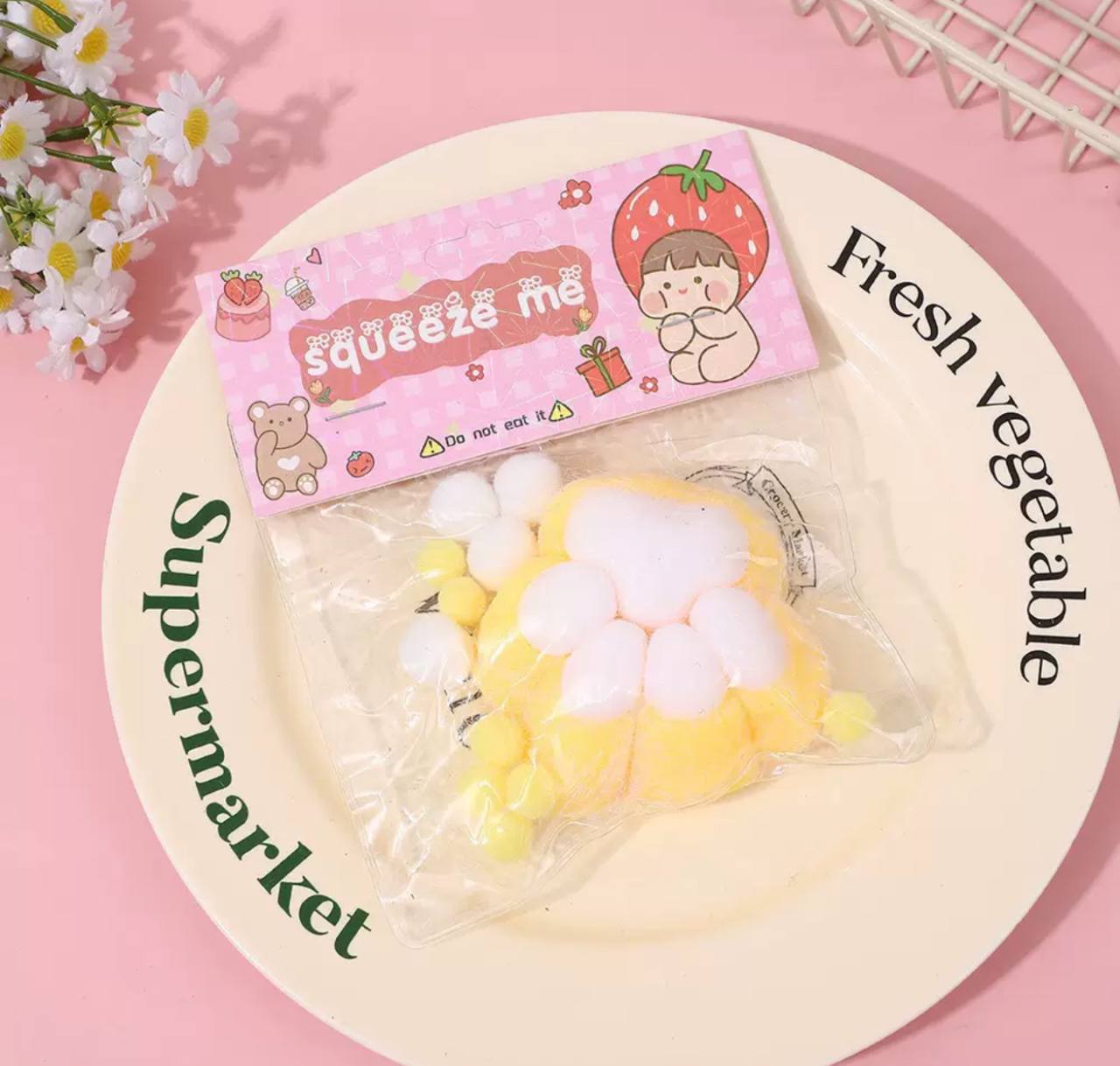 Squish Tab Paw Stress Ball – Yellow and White
